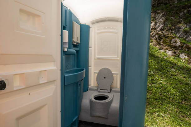 Portable Toilet Options We Offer in Merrill, IA